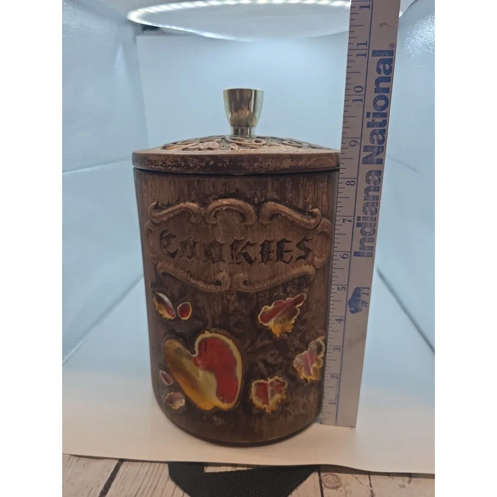 Vintage Cookie Jar with Apple Design
